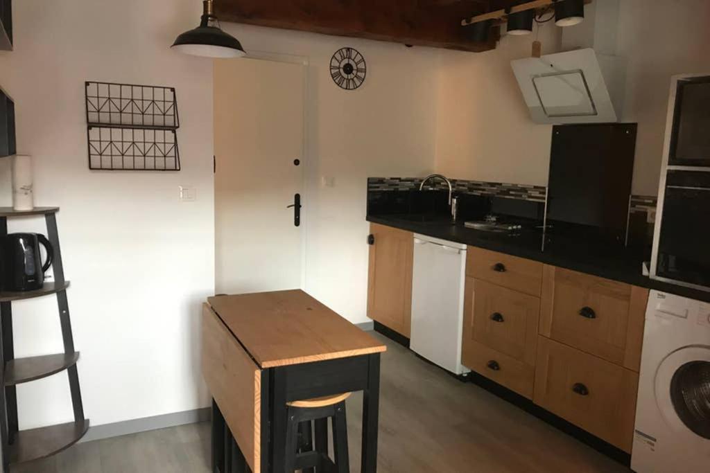 De La Tour Des Rondes - Confort Plein-centre Apartment